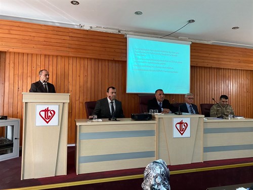 2022 YILI KAMU HİZMETLERİNİN DEĞERLENDİRİLMESİ VE 2023 YILI YATIRIM PLAN VE HEDEFLERİNİN GÖRÜŞÜLMESİ TOPLANTISI GERÇEKLEŞTİRİLDİ